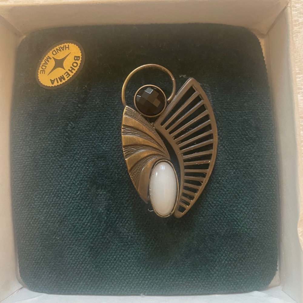 Pin from Bohemia - Picture 2 of 6